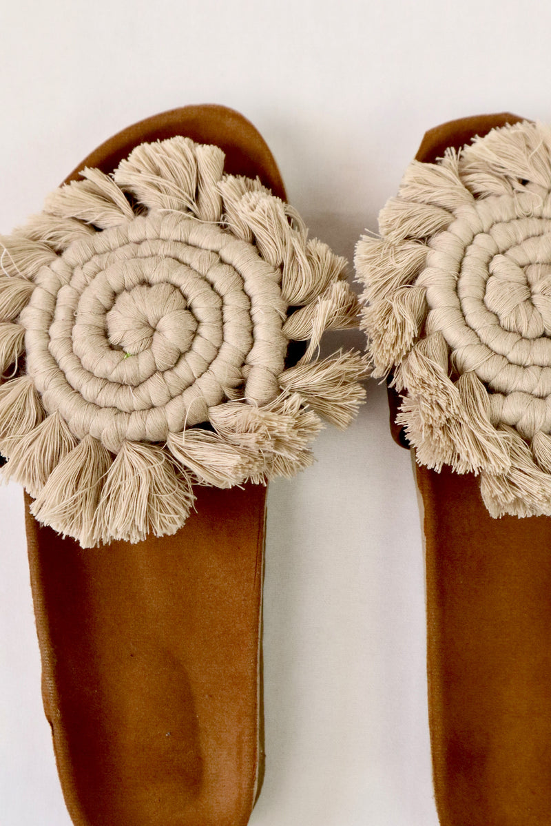 High Luna Curl - Macrame Slippers