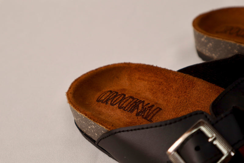 Black - Leather clog