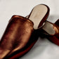 Bronze mule - Elegant gleam