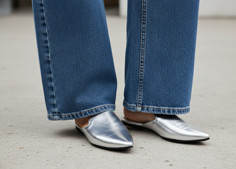 Silver mule - Elegant gleam