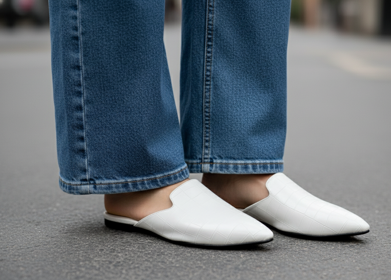 White mule - Elegant gleam