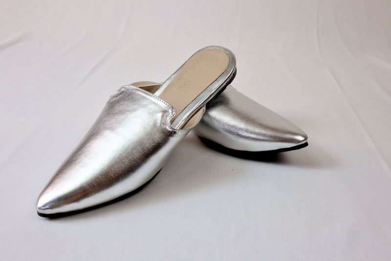 Silver mule - Elegant gleam