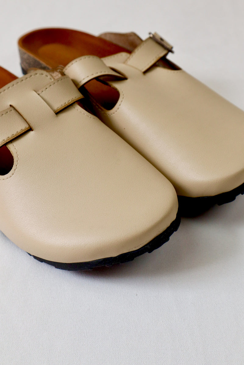 Beige - Leather clog