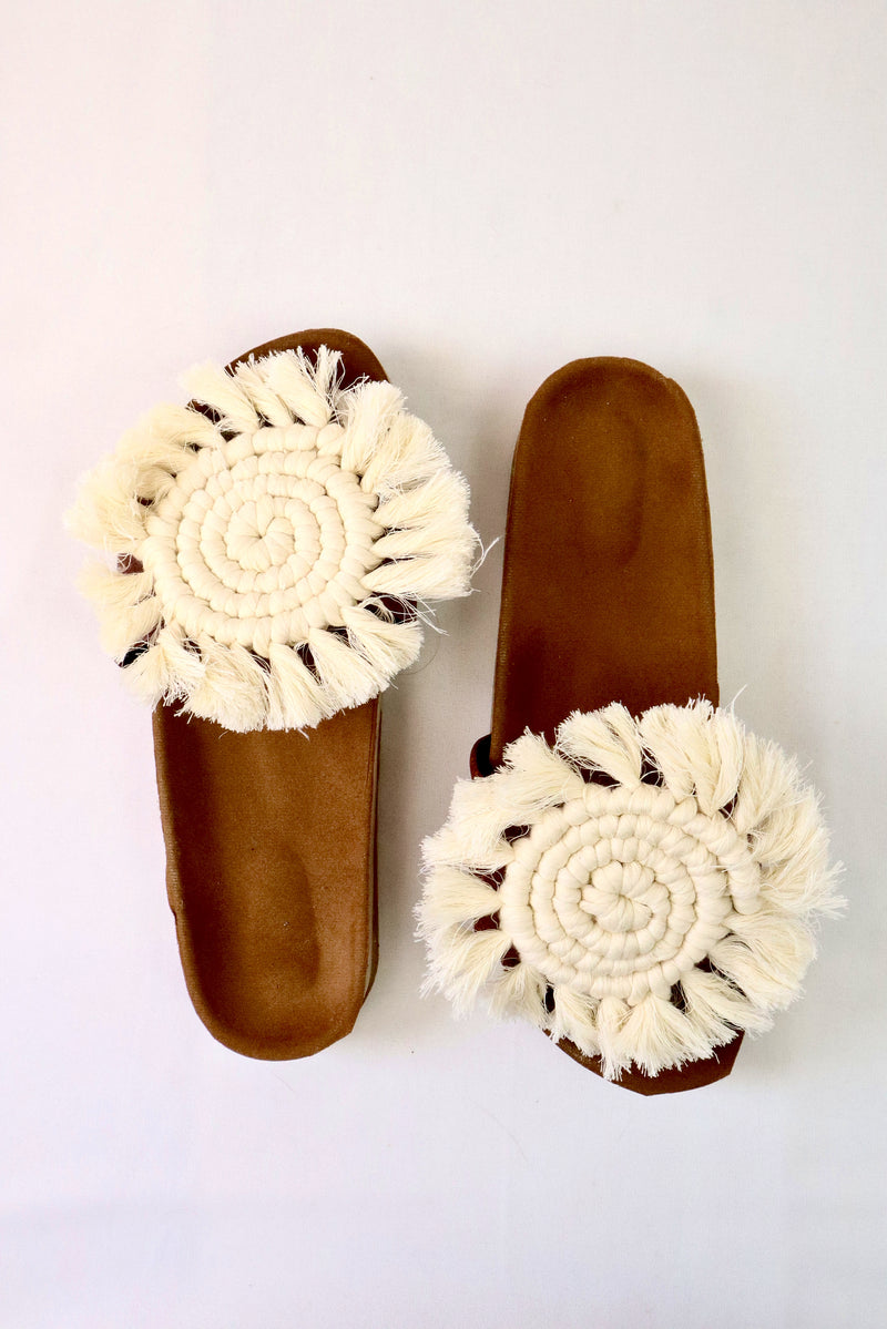 High Luna Curl - Macrame Slippers
