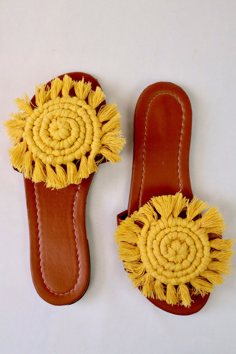 Luna Curl - Flat Macrame Slippers