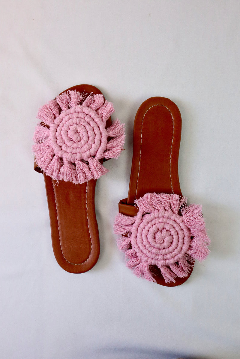 Luna Curl - Flat Macrame Slippers