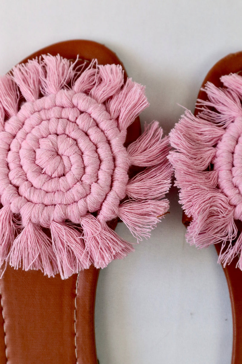 Luna Curl - Flat Macrame Slippers