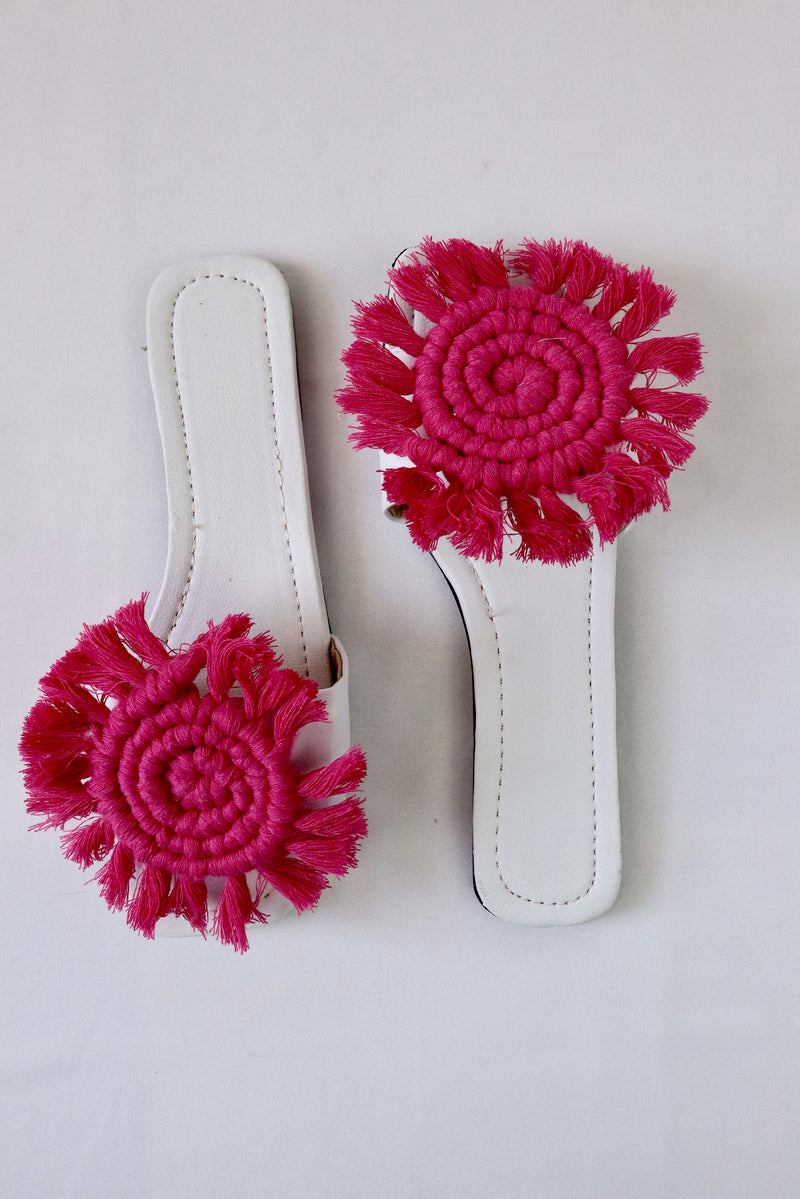 Luna Curl - Flat Macrame Slippers