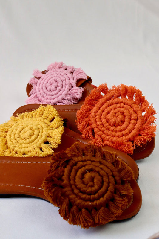 Luna Curl - Flat Macrame Slippers