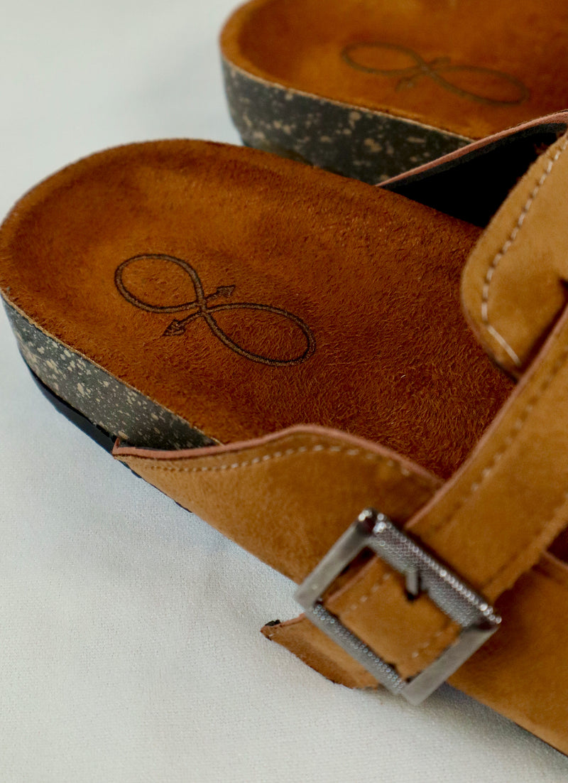 Havan - Suede Clog
