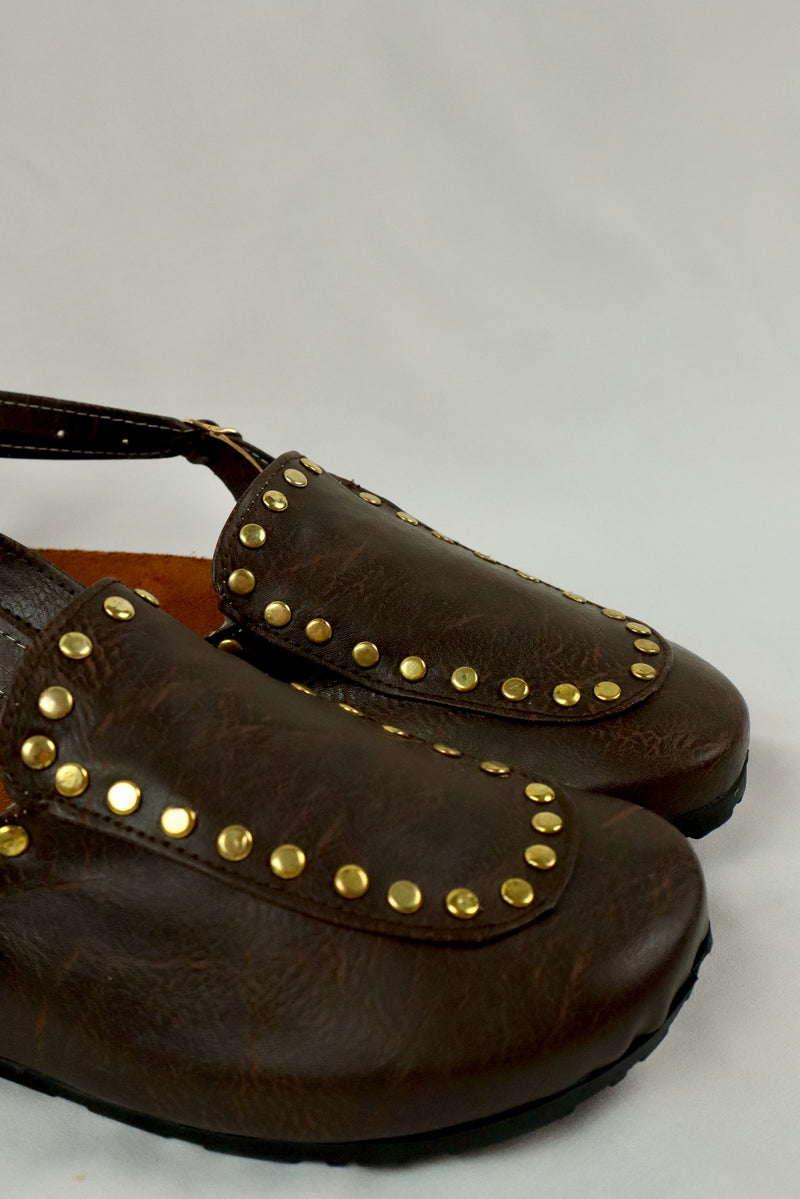 Solène Strap Clog – Brown Leather