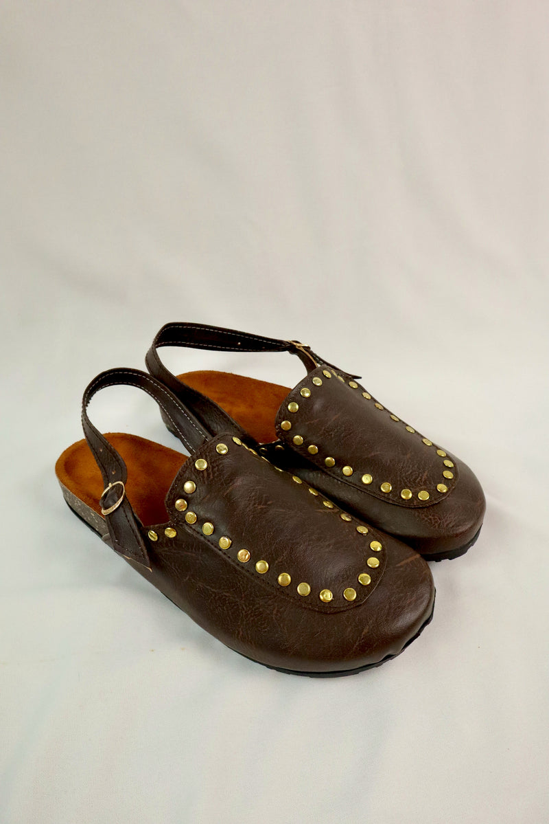 Solène Strap Clog – Brown Leather