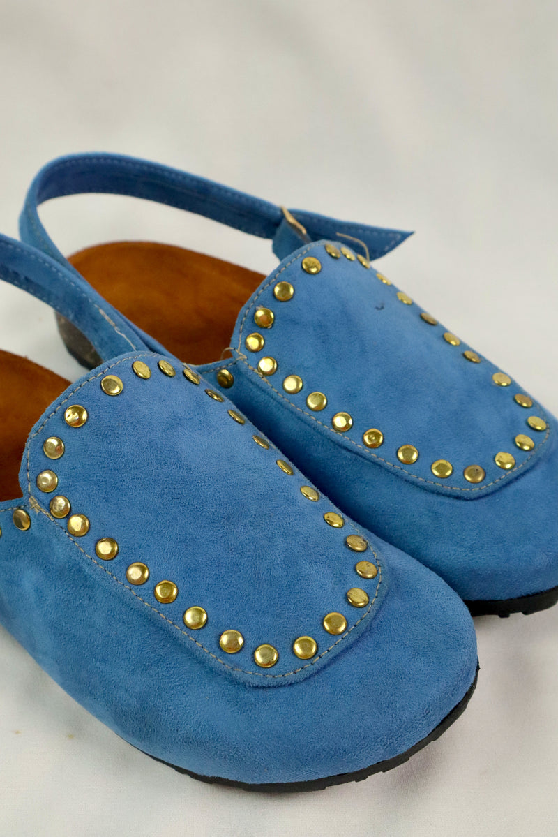 Solène Strap Clog – Baby Blue Suede