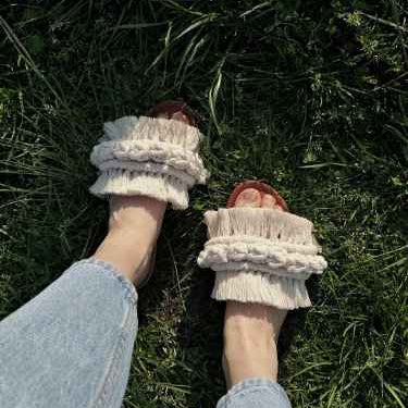 Simple Berry Sprinkle - Flat Macrame Slippers